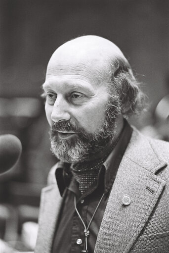 Billede 39: Member of the European Parliament, during a session in Luxembourg in March 1977.