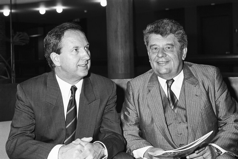 Suriet 14: MEPs Ingo FRIEDRICH and Ernest MUHLEN at the European Parliament in Strasbourg