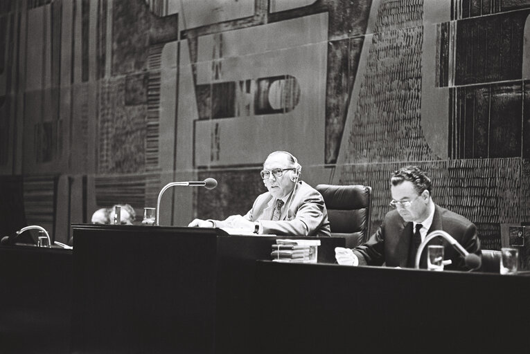 Fotografija 50: The delegue Hans August LUCKER during a session in Luxembourg in March 1977.