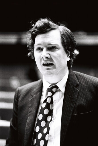 Снимка 38: The MEP Lord NIcholas BETHELL during a session in Strasbourg in March 1977.