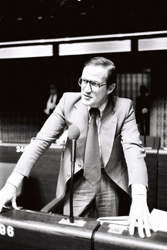 Fotografija 40: Member of the European Parliament, during a session in Strasbourg in March 1977.