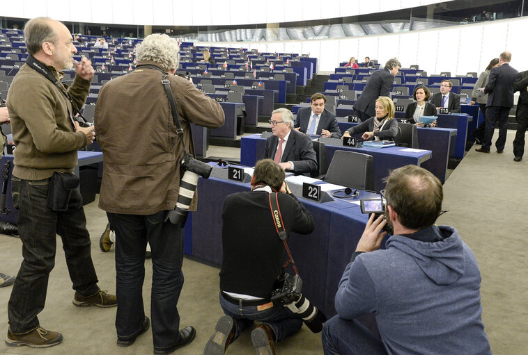 Foto 18: European Council President address the EP on the last European Council EUCO