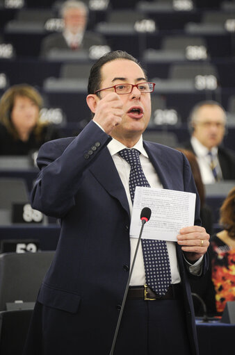 Fotografija 28: Plenary session week 05 2016 in Strasbourg - Preparation of the European Council meeting of 18 and 19 February 2016  Council and Commission statements