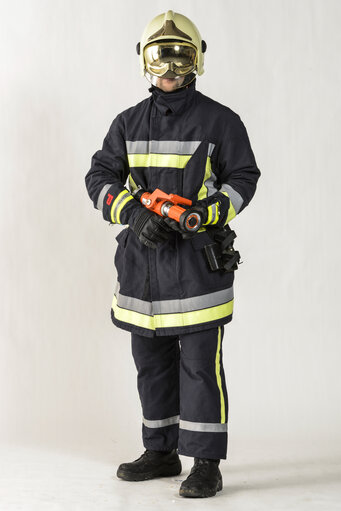 Fotogrāfija 3: Fireman, Firefighter