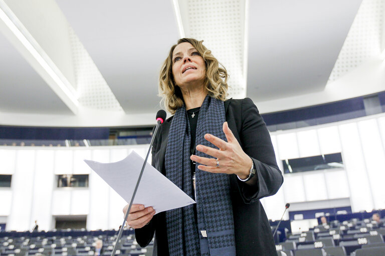 Foto 22: Plenary session week 05 2016 in Strasbourg - Preparation of the European Council meeting of 18 and 19 February 2016 Council and Commission statements