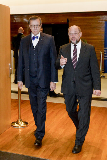 Fotografija 5: Official visit of the Estonian President to the European Parliament in Strasbourg.  Arrival.