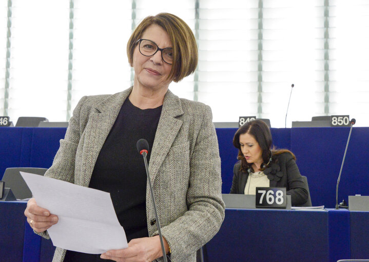 Fotó 3: Julia PITERA in Plenary session week 03 2016 in Strasbourg