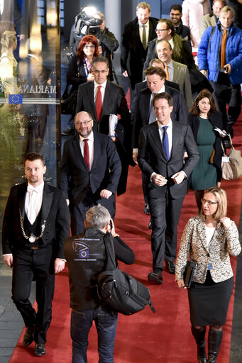 Foto 17: Dutch Presidency of the EU.   Visit of the Dutch Prime Minister to the European Parliament in Strasbourg.   Official welcome