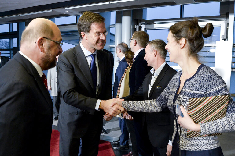 Foto 16: Dutch Presidency of the EU.   Visit of the Dutch Prime Minister to the European Parliament in Strasbourg.   Official welcome