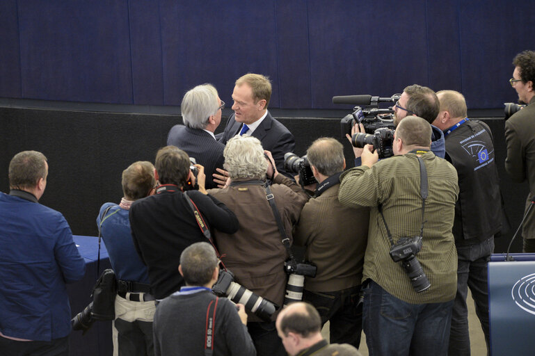 Foto 6: European Council President address the EP on the last European Council EUCO