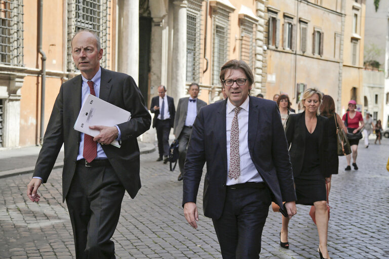 Zdjęcie 9: Guy Verhofstadt during a meeting with Italian MPs in Rome, Italy, 23 June 2014. Next month Italy will take the reins of the rotating six-month duty presidency of the European Union.