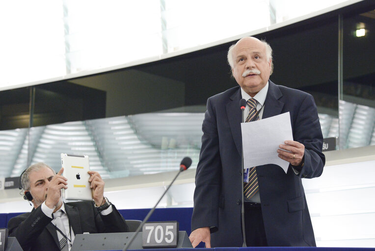 Fotografija 24: Plenary session week 27-2014 - Review of the Greek Presidency - Strasbourg