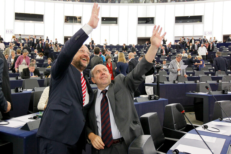 Снимка 36: Plenary session week 27-2014 - Opening of the plenary and election of the President of the Parliament (first ballot)