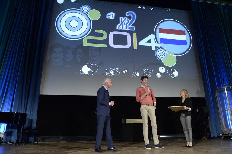 Zdjęcie 8: 2nd Prize Aron VAN WIJK- Representing the Dutch project ' JouwDelft & Co ',   Charlemagne youth prize 2014 - Award ceremony