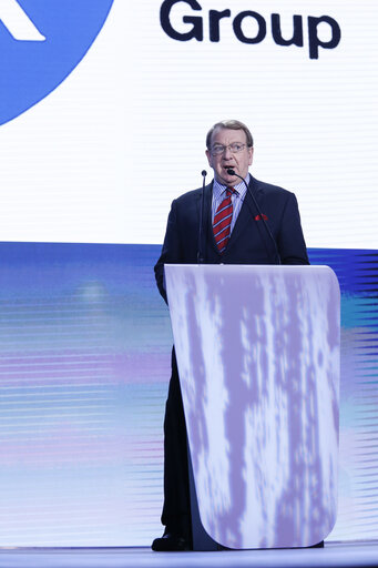 Fotografia 34: EE2014 European election night. Statement of Struan STEVENSON once the European elections results have been published.