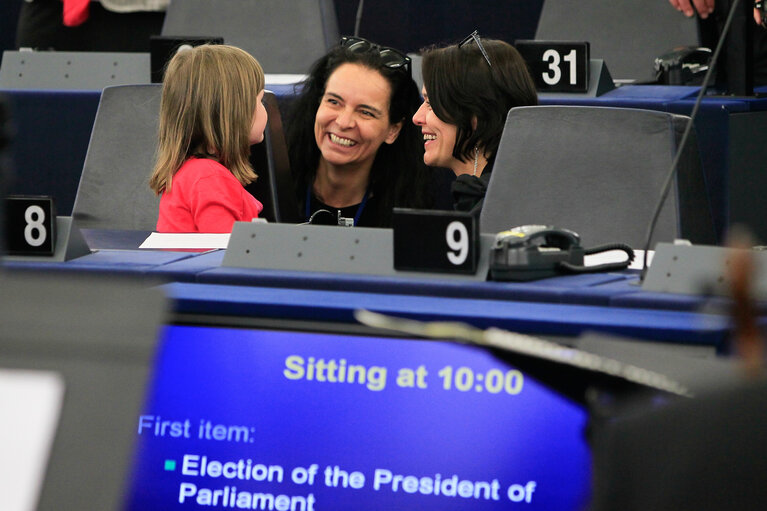 Снимка 21: Plenary session week 27-2014 - Opening of the plenary and election of the President of the Parliament (first ballot)