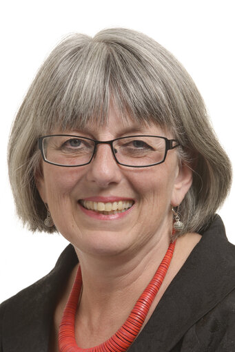 Foto 4: Julie WARD - 8th Parliamentary term