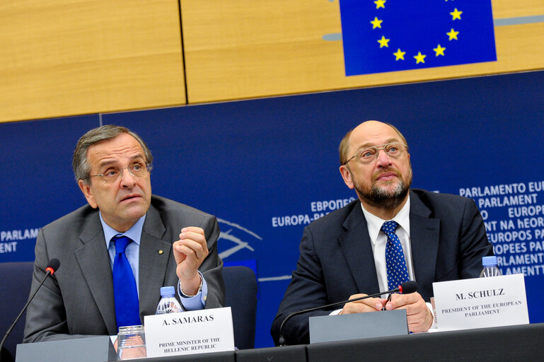 Photo 4: Official visit of the Prime Minister of Greece to the European Parliament in Strasbourg  Press conference on outgoing Greek Presidency