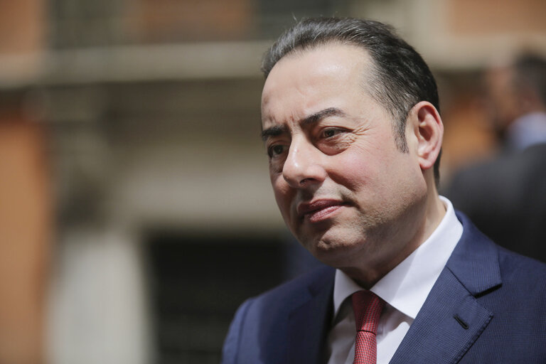 Zdjęcie 7: Gianni Pittella stands during a meeting between European Parliament members and Speakers of the Italian parliament in Rome's Palazzo Carpegna on June 23, 2014.