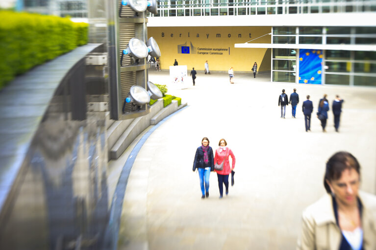 Photo 1: Entrance of the European Commission building  'Berleymont '