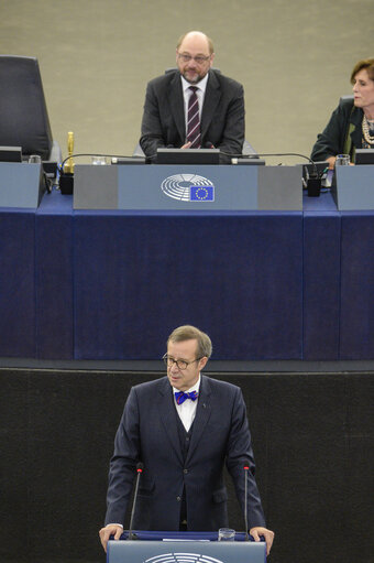 Fotografija 28: Official visit of the Estonian President to the European Parliament in Strasbourg.  Tomas ILVES - Estonian President formally addresses the Plenary.