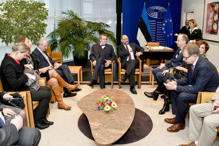 Fotografija 2: Official visit of the Estonian President to the European Parliament in Strasbourg.  Arrival.