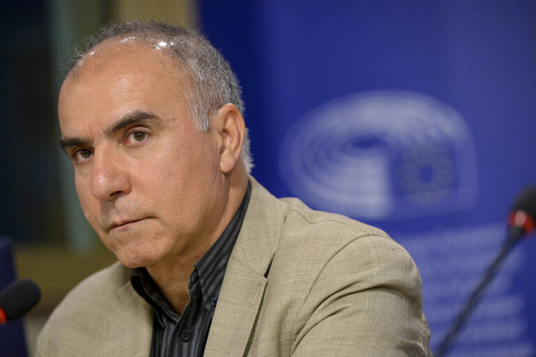 Fotografie 2: Press conference ' Escalating State Violence in Turkey; Kurdish People under Attack '