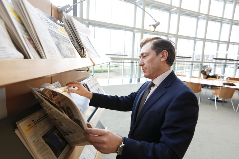 Fotografija 15: Bernard MONOT in European parliament in Strasbourg