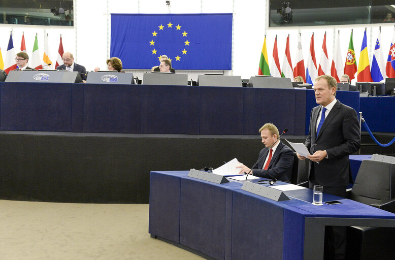 Foto 15: European Council President address the EP on the last European Council EUCO