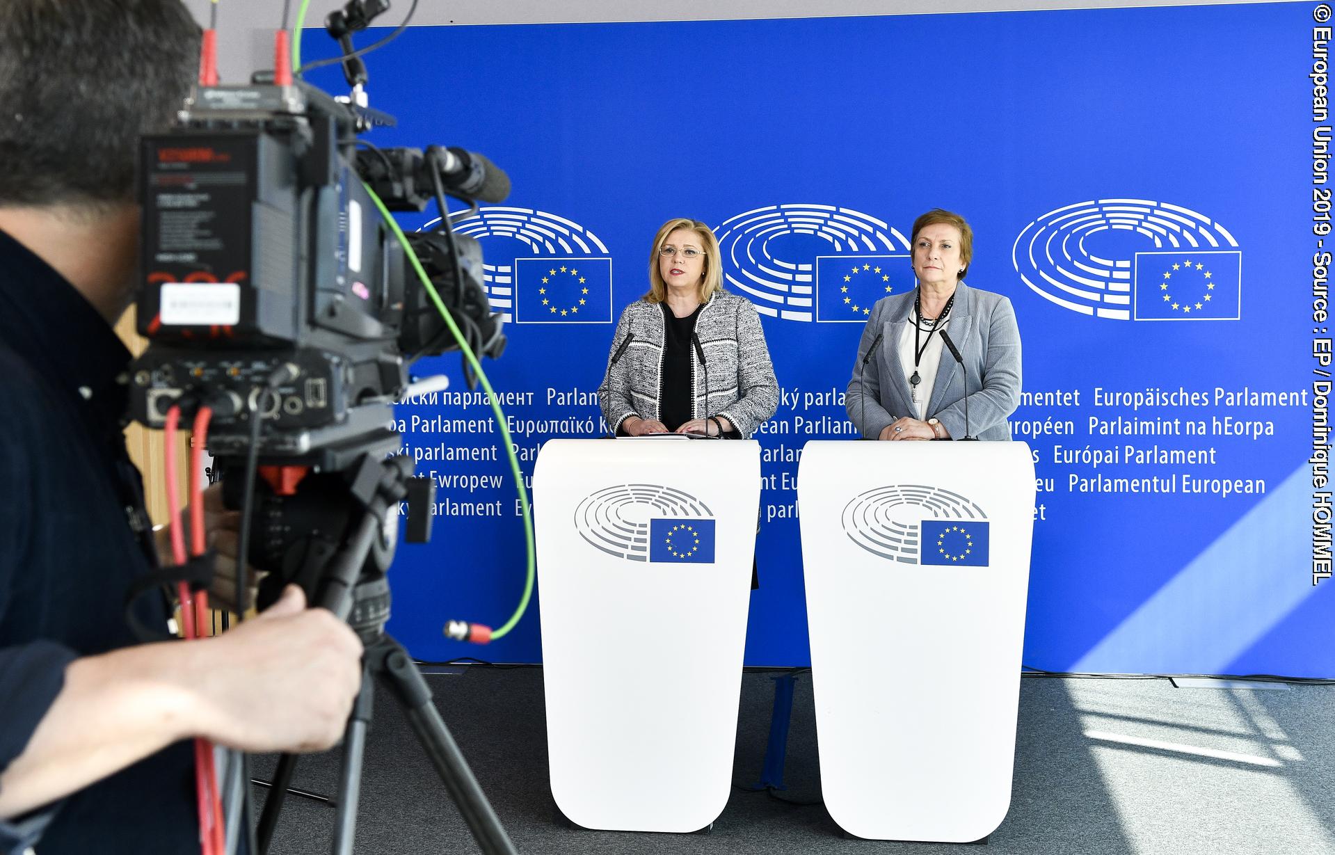 Foto 5: REGI Committee press point - Joint achievements on regional development of Parliament and Commission during the 2014-2019 legislature