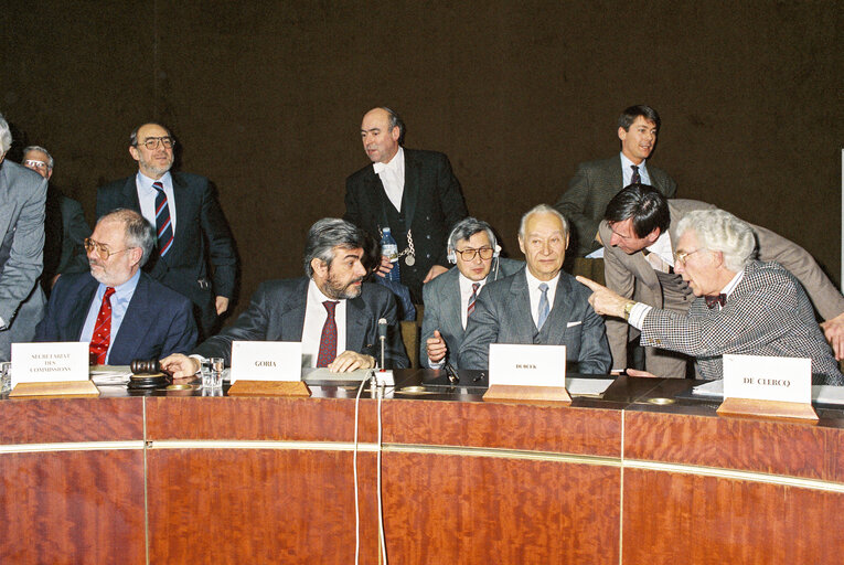 Zdjęcie 2: Sakharov Prize 1989: Meeting with Alexander DUBCEK at the European Parliament in Strasbourg