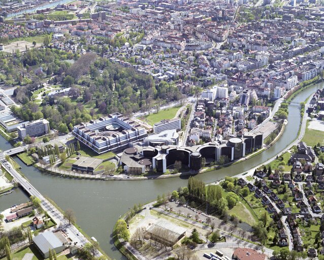 Fotagrafa 8: Aerial view of the European institutions in Strasbourg