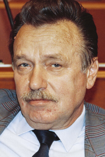 Φωτογραφία 5: MEP Ernest GLINNE during the plenary session at the EP in Strasbourg