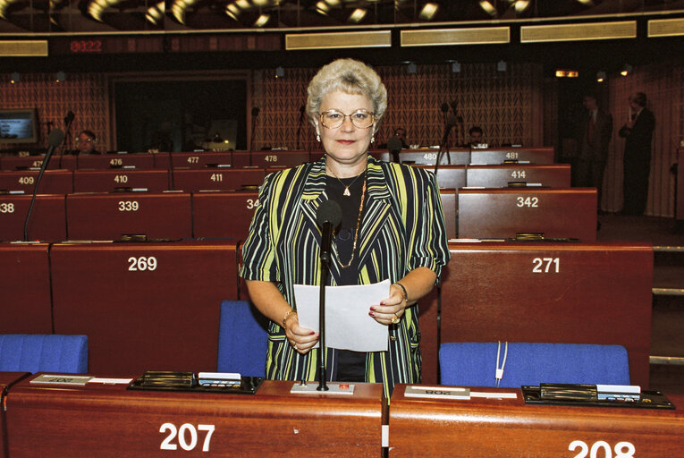 Φωτογραφία 12: Portrait of MEP Tove NIELSEN in the hemicycle at the EP in Strasbourg