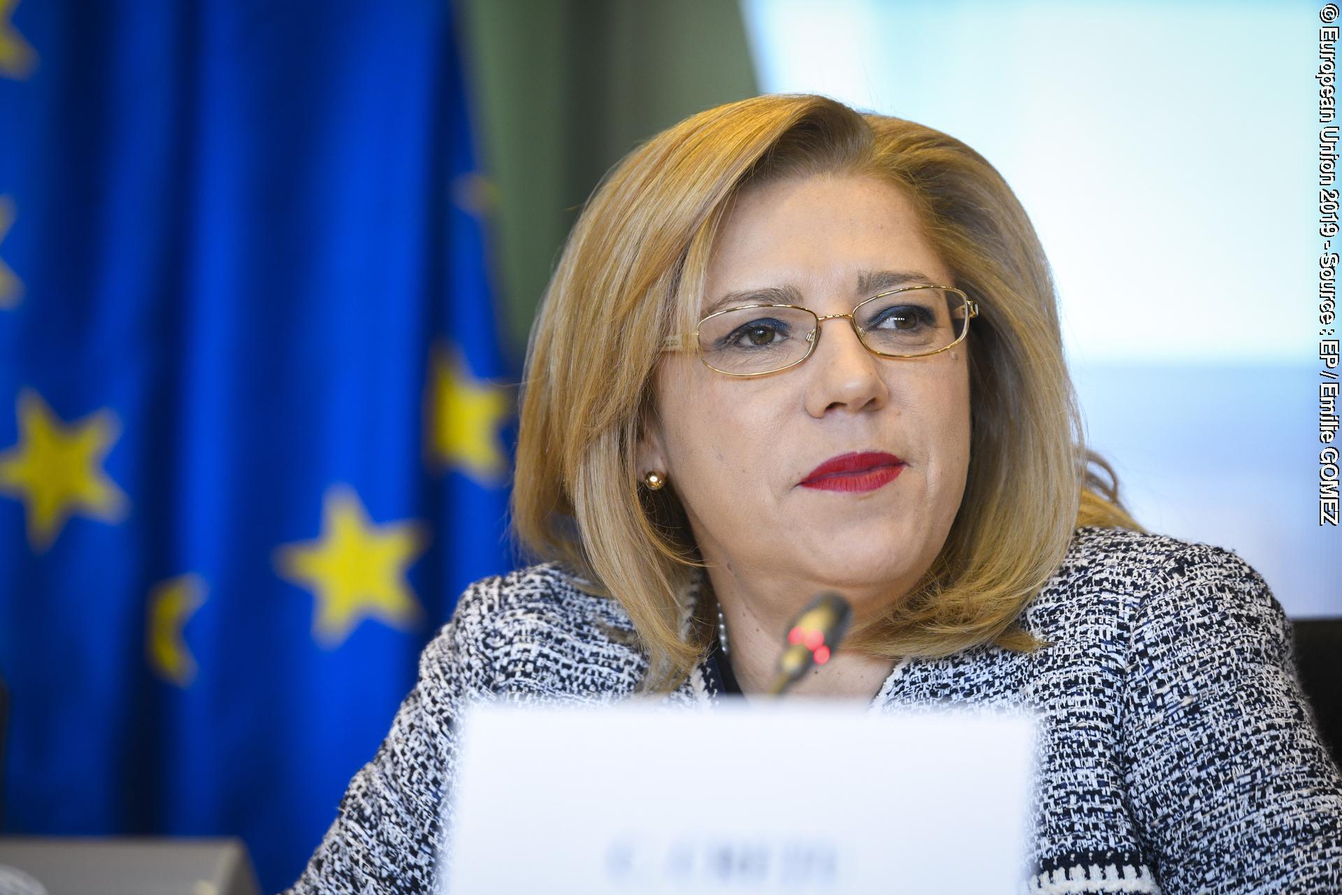 Foto 10: REGI Committee meeting - Exchange of views with Corina CRETU - European Commissioner on Regional Policy