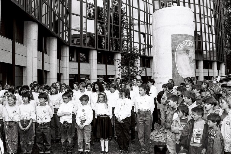 Fotografi 15: Openning ceremony in Strasbourg for UNICEEF Bank