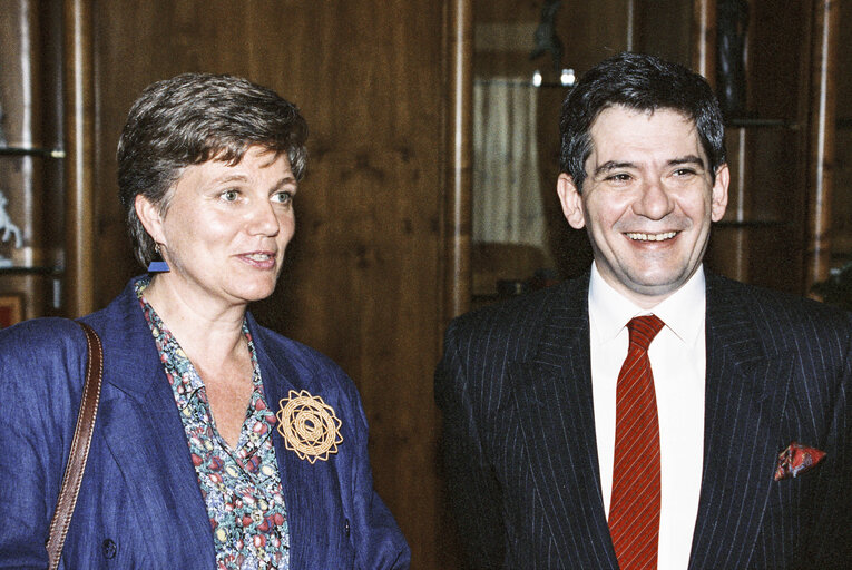 Enrique BARON CRESPO - EP President, meets with a guest