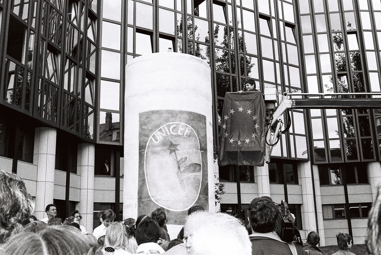 Fotografi 14: Openning ceremony in Strasbourg for UNICEEF Bank