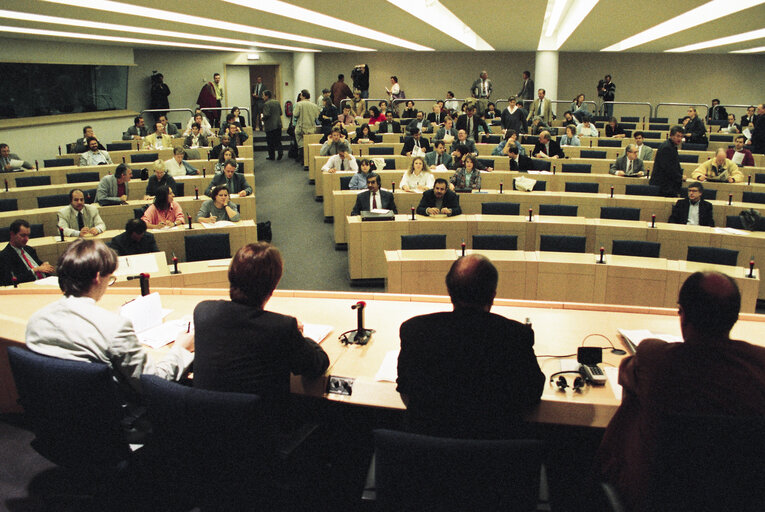 Fotografija 8: Inauguration of the press room of the European Parliament in Brussels in 1993