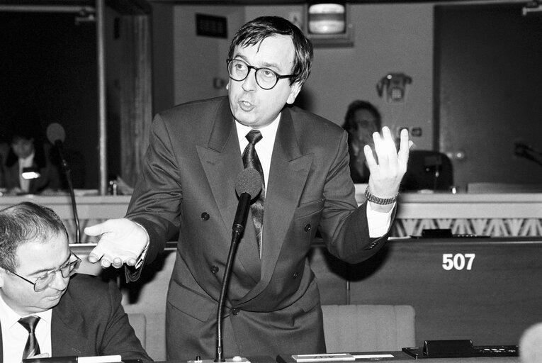 Photo 11 : MEP Jean-Claude MARTINEZ in the hemicycle at the European Parliament