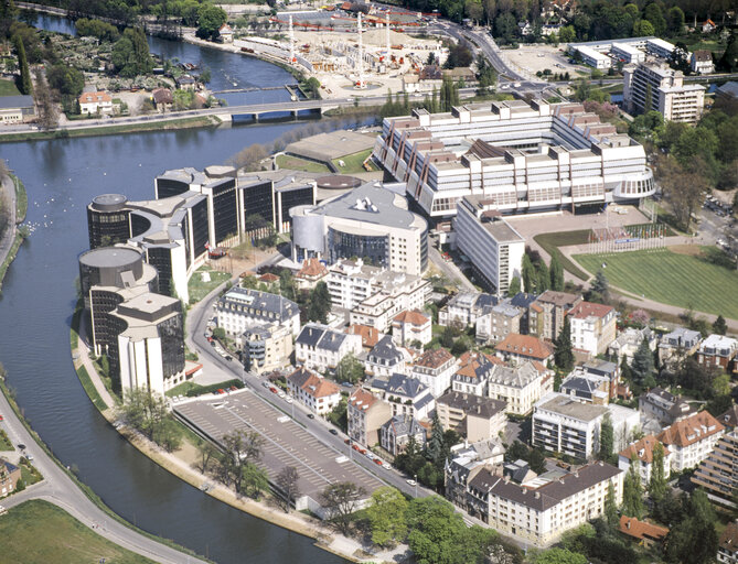 Fotagrafa 6: Aerial view of the European institutions in Strasbourg