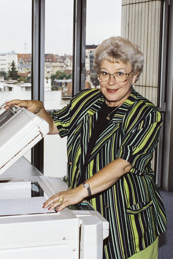 Φωτογραφία 4: Portrait of MEP Tove NIELSEN at the EP in Strasbourg