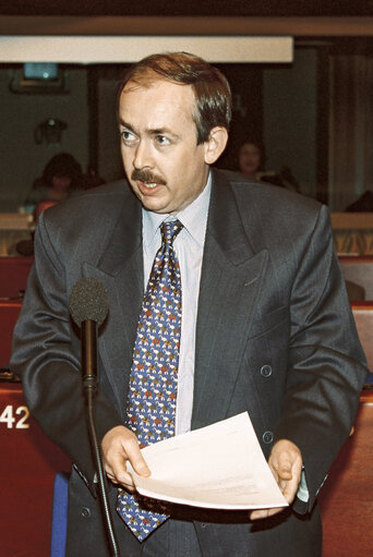 Valokuva 40: MEP Wayne DAVID during the plenary session at the EP in Strasbourg