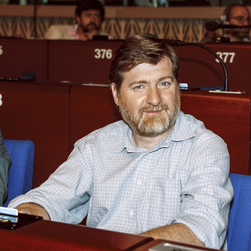 Valokuva 19: MEP Michael HINDLEY during the plenary session at the EP in Strasbourg