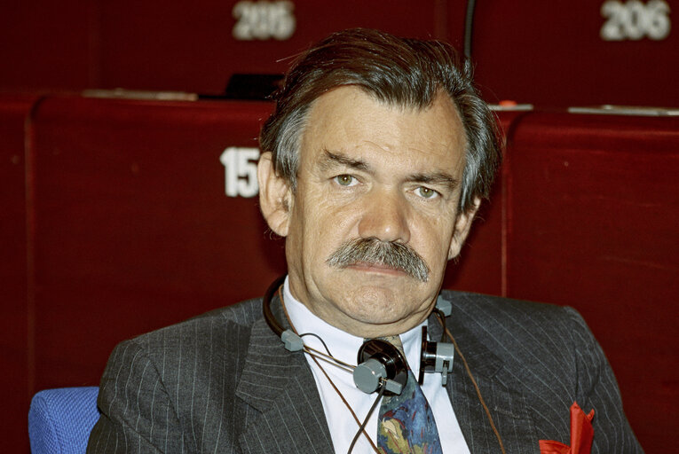 Φωτογραφία 29: MEP Jan Willem BERTENS during the plenary session at the EP in Strasbourg