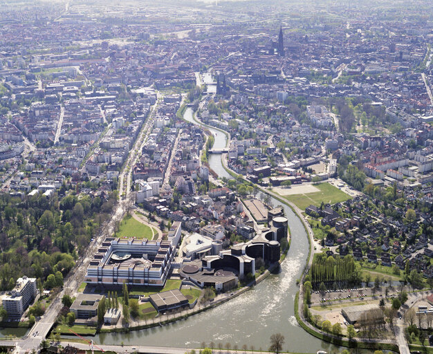 Fotagrafa 2: Aerial view of the European institutions in Strasbourg