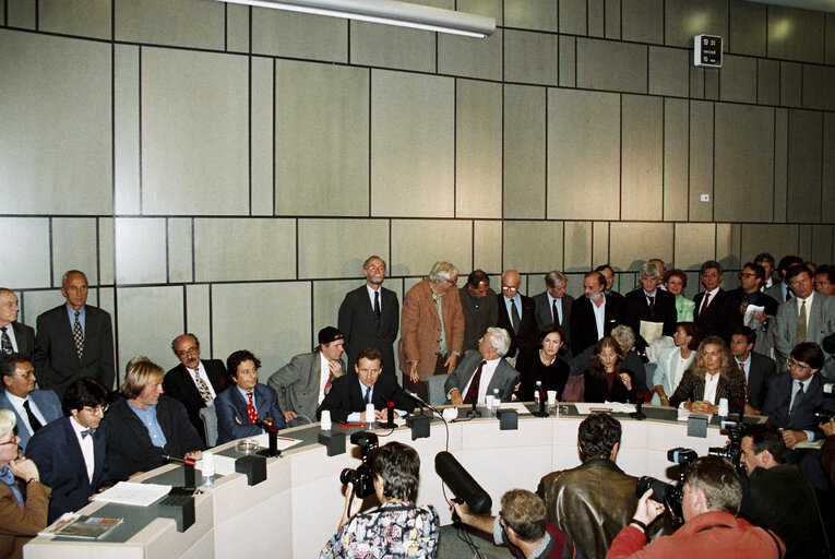 Zdjęcie 15: Actors, producers and MEps attend a meeting focusing on cinema in the EU in Strasbourg