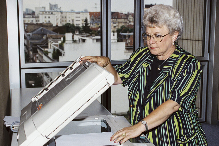 Φωτογραφία 5: Portrait of MEP Tove NIELSEN at the EP in Strasbourg