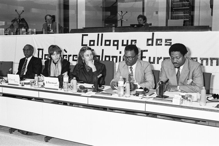 Photo 6: Symposium on ' The Last European Colonies '