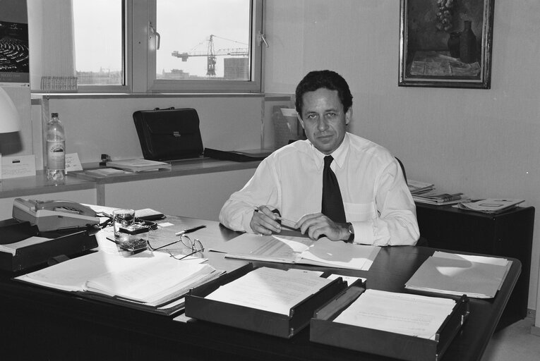 David HARLEY in his office.